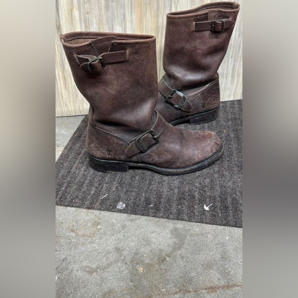 F R Y E Veronica Brown Boots